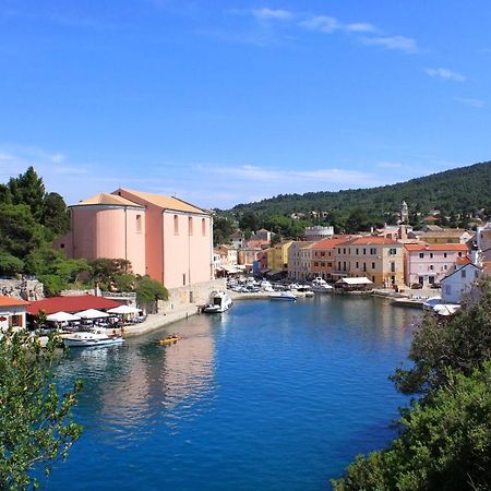 Apartments With A Parking Space Veli Losinj, Losinj - 8029 Esterno foto