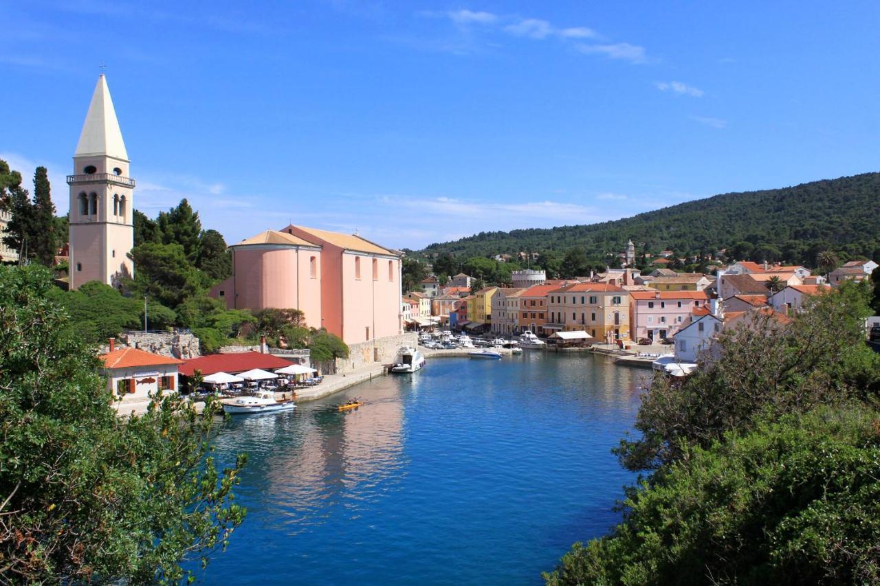 Apartments With A Parking Space Veli Losinj, Losinj - 8029 Esterno foto