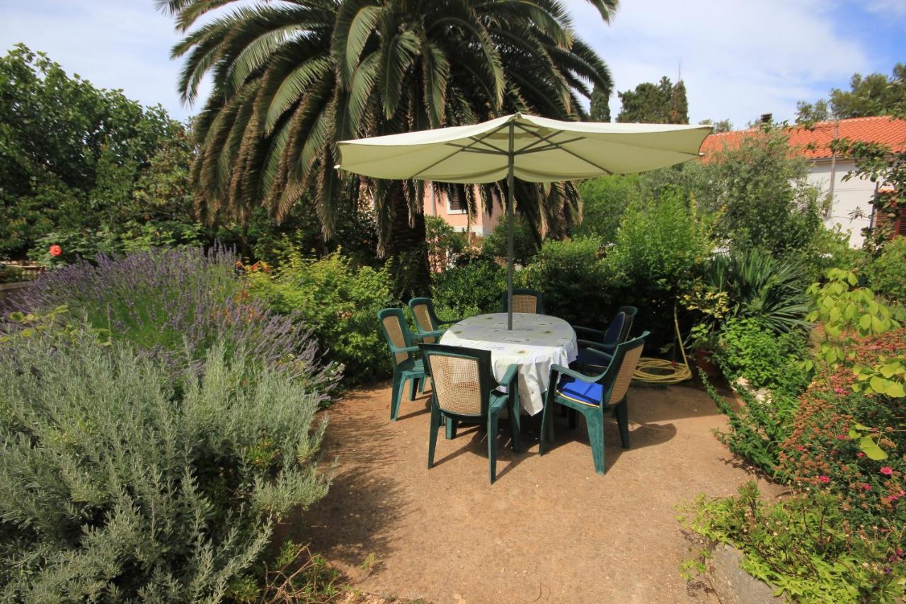 Apartments With A Parking Space Veli Losinj, Losinj - 8029 Esterno foto