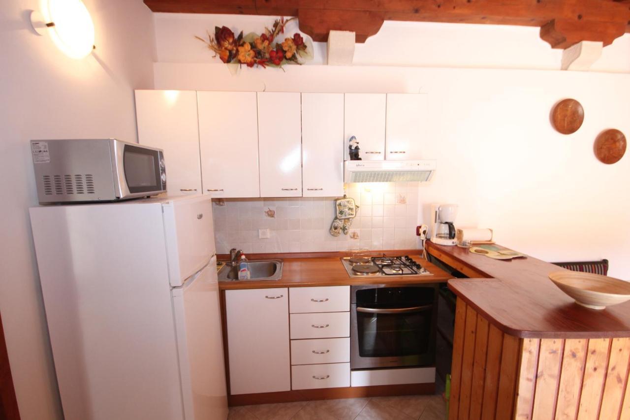 Apartments With A Parking Space Veli Losinj, Losinj - 8029 Esterno foto